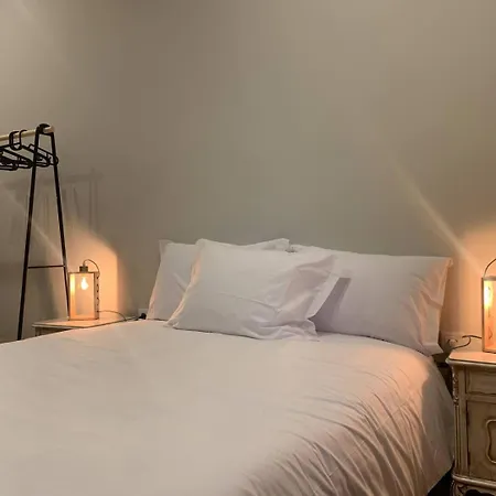 Quarto em Acomodações Particulares #4 Ramalde Charming House *