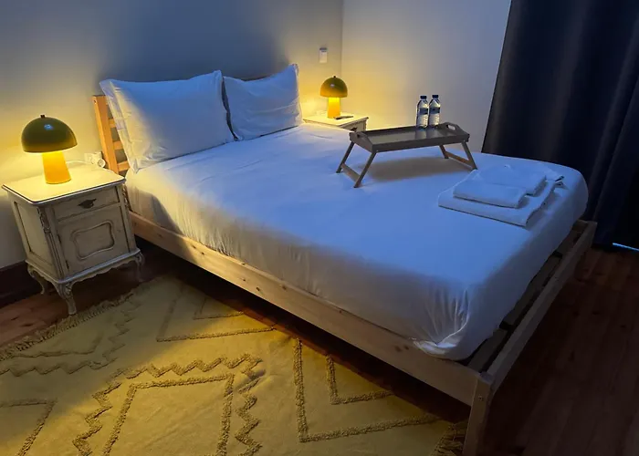 Δωμάτια σε οικογενειακή κατοικία #4 Ramalde Charming House